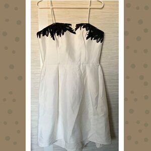 HALSTON Heritage Strapless White Dress with Black Floral Applique Dress, Size 12